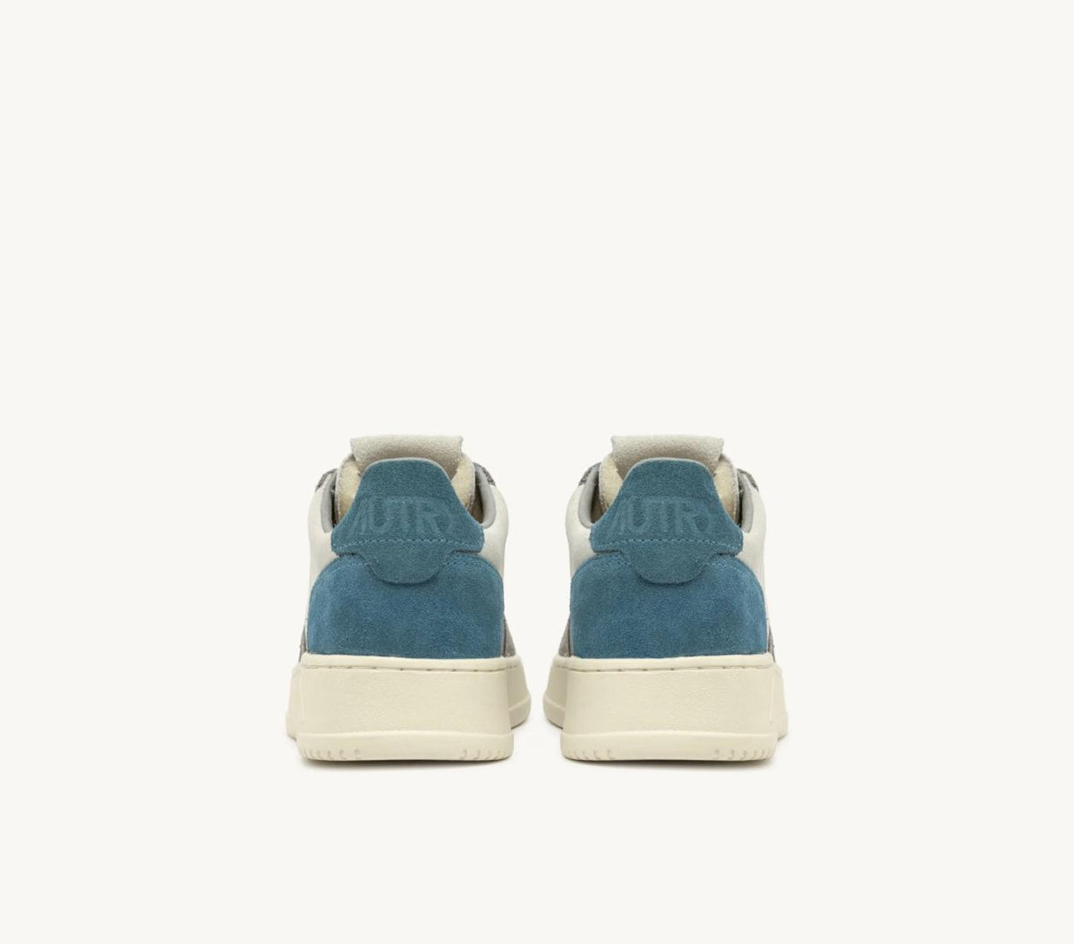 MEDALIST SNEAKERS